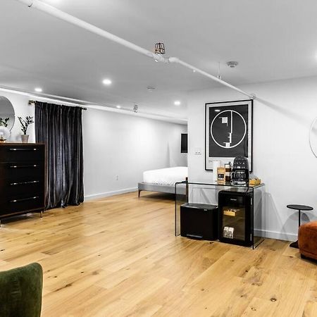 King Bed, The Phenix Historic Hotel, Spacious, Room # 406 Bangor Exterior foto